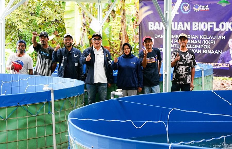 Arif Rahman Salurkan Bantuan Budidaya Ikan Nila Bioflok di Lebak